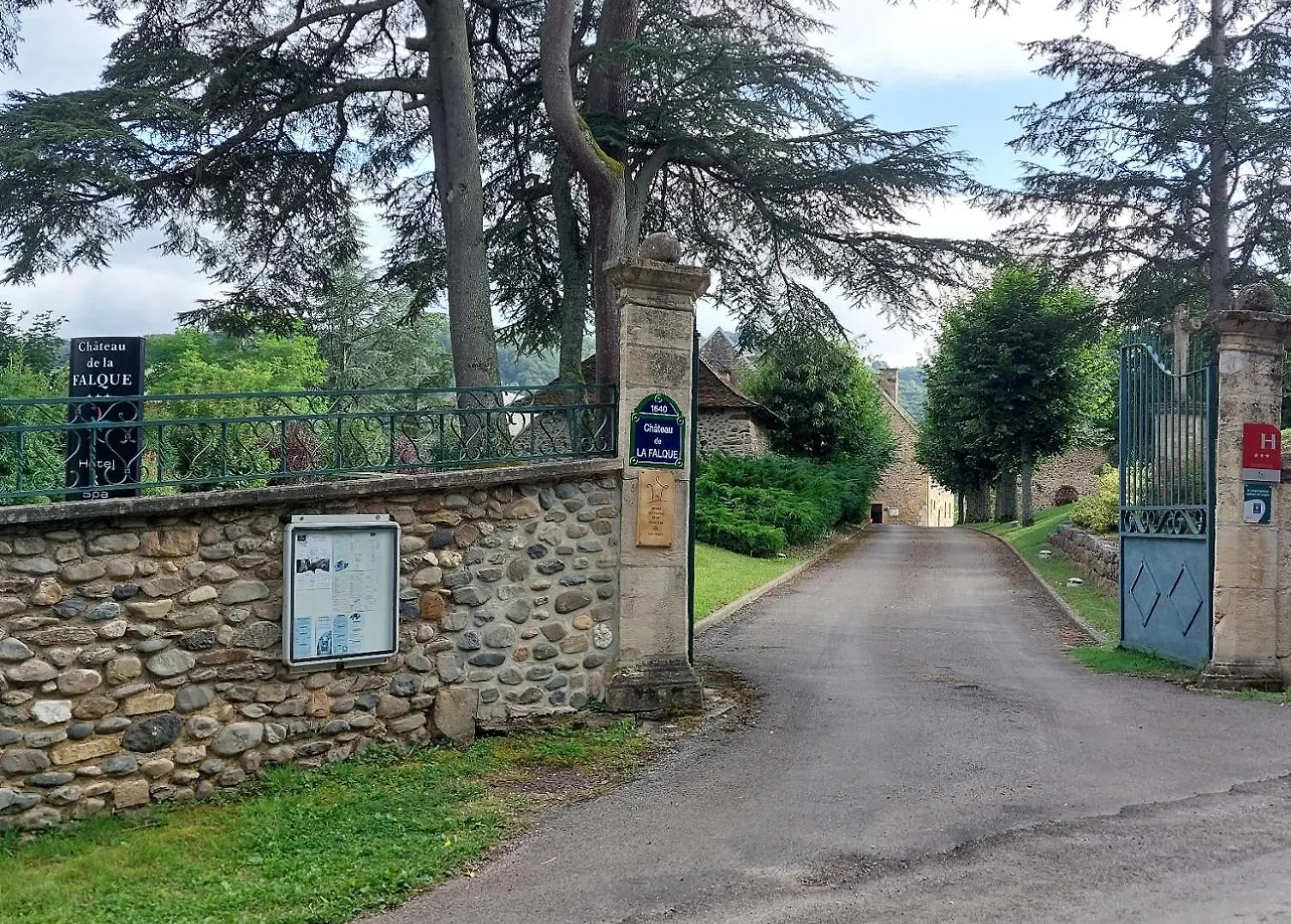 Apartament Chez Maika Et Etienne Saint-Geniez-dʼOlt